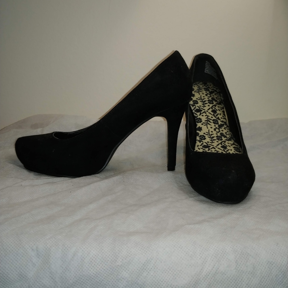 Black heels